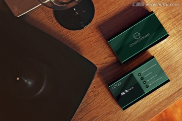 綠色簡約名片