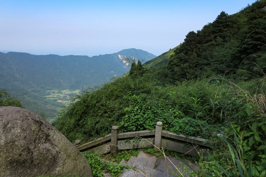 五岳独秀