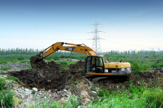 挖掘机 挖沟机 水渠施工 施工