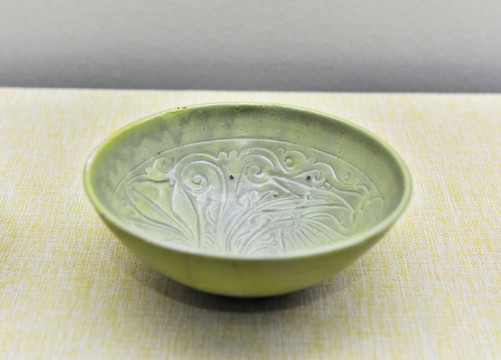宋代耀州窑青瓷碗