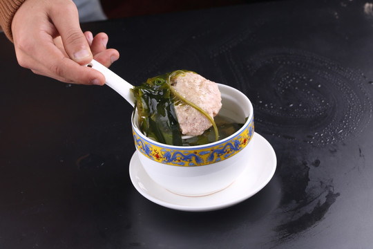 螺旋藻肉汁汤