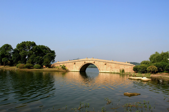 石湖 越堤 凌波桥
