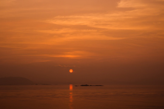 黄色海面