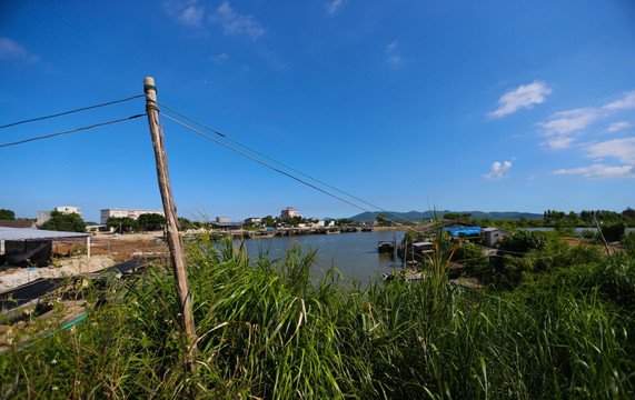 阳西 蚝乡 红木山村