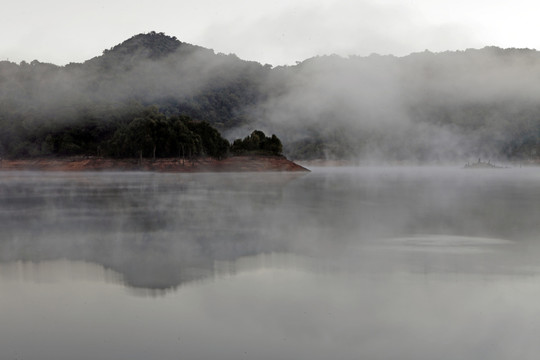 沧源 勐冷湖