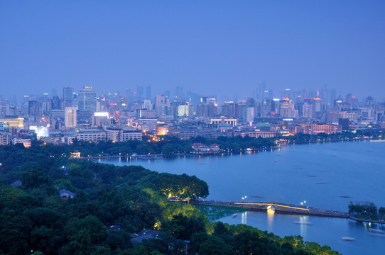 杭州西湖夜色全景