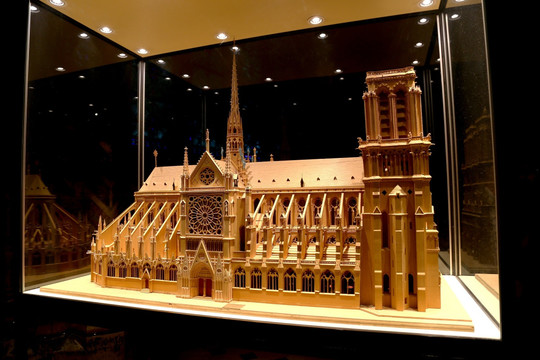 木雕 模型 巴黎圣母院