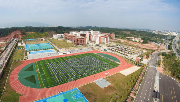 佛山市三水区西南中学校园