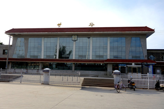 甘谷火车站