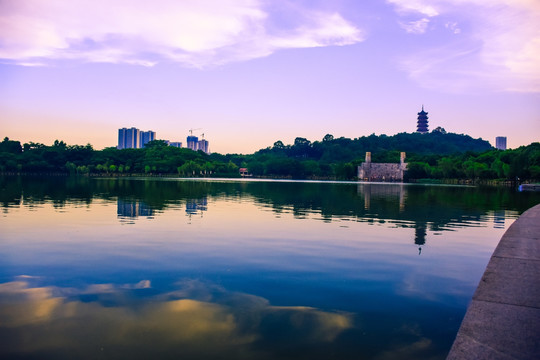 佛山千灯湖景区