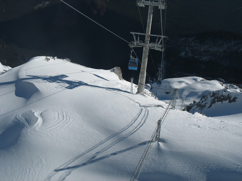 雪山缆车