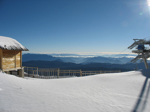 雪山之巅