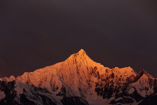 梅里雪山