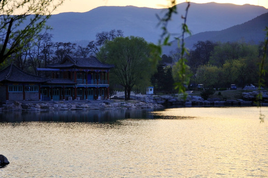 黄昏时的晋祠北湖风景