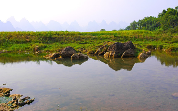 小河