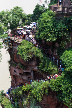 乐山旅游