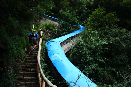 高山滑道 红豆峡