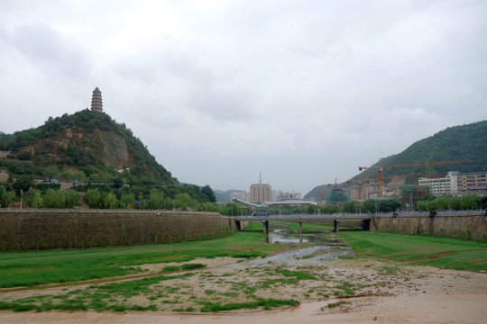 延安风光 宝塔山 延河