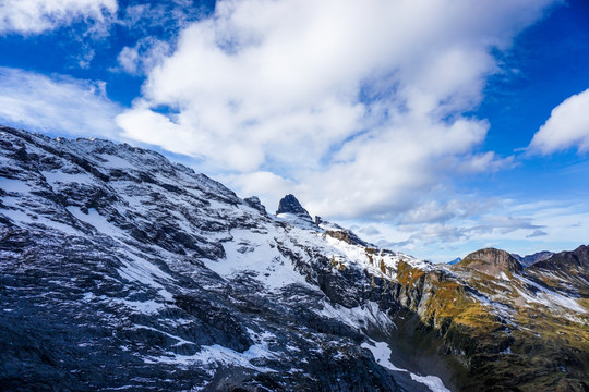 阿尔卑斯雪山