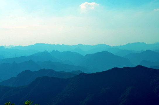 远山高山