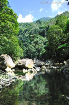 广西上林 下水源 峡谷