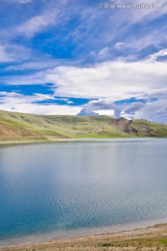 西藏羊卓雍措风景