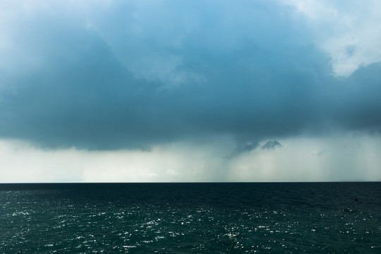 海上局部降雨