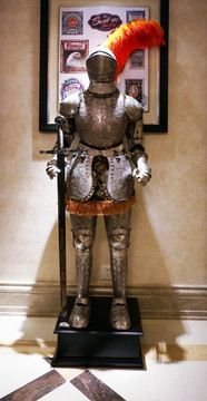 古代欧洲盔甲饰品