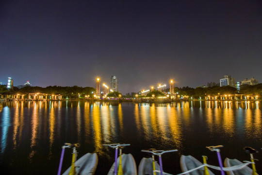 广东省佛山市千灯湖公园夜景