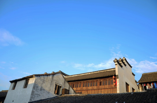 江南古镇 蓝天下的古建筑
