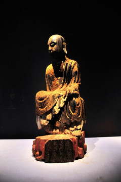 吳世順早木雕彩繪羅漢像