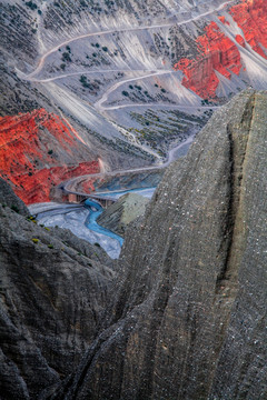 巴音沟大峡谷