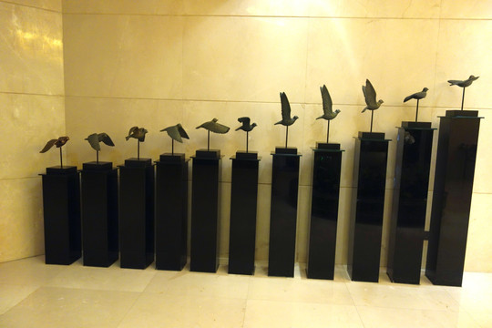 雕塑 鸽子 鸟 酒店装饰品