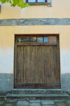 中式老木门
