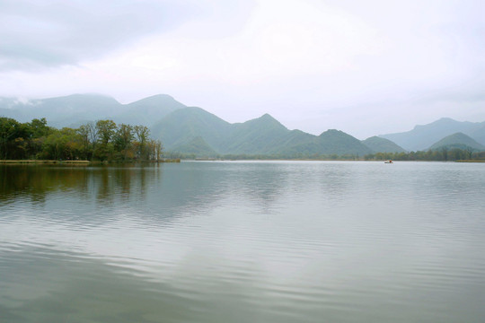 湖面 倒影 大九湖