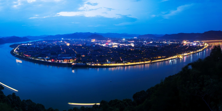 阆中古城全景图 夜景