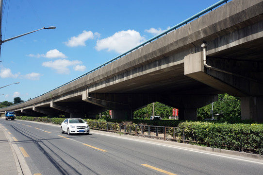 城市高架上匝道