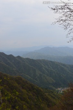 远山背景