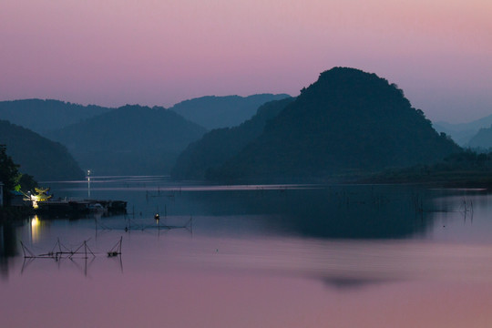 山水晚霞