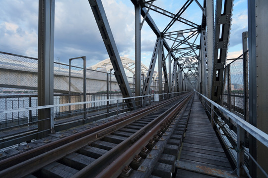 鐵橋