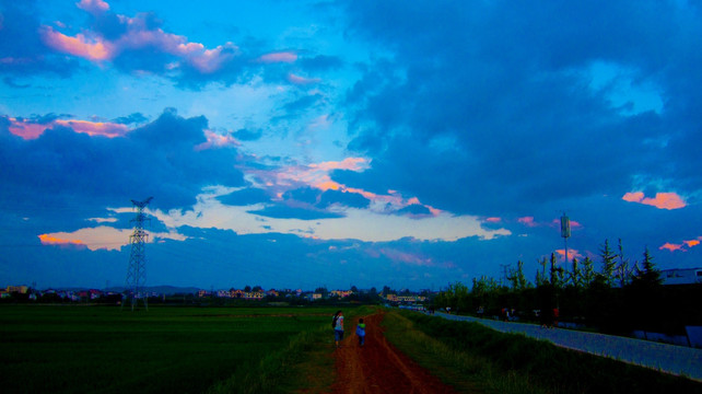 小路 云层