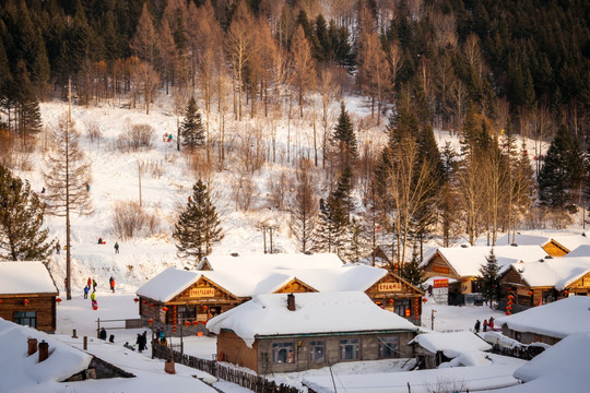 雪乡小屋雪景远景