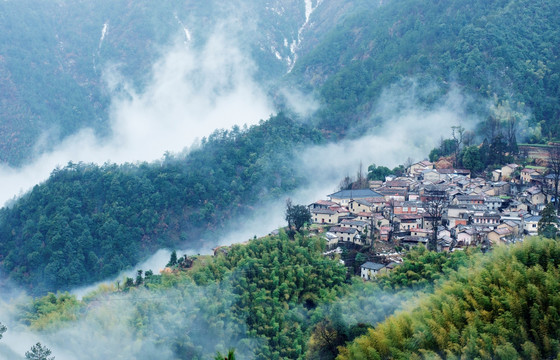 雾涌西坑村