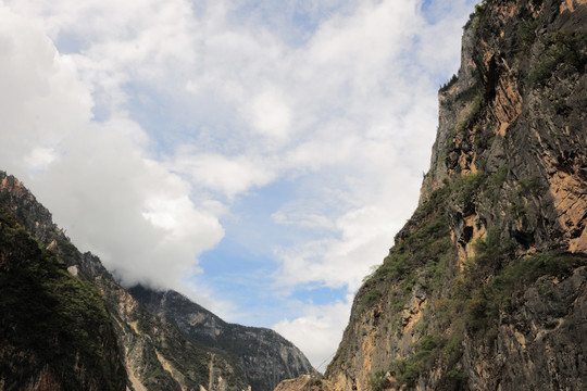 香格里拉大峡谷