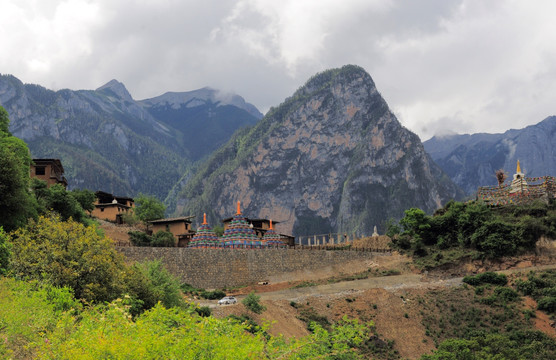 香格里拉大峡谷