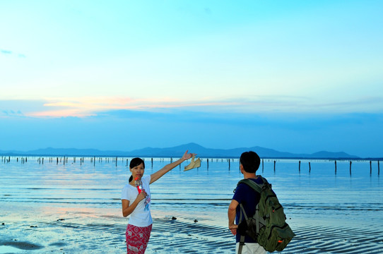 滩涂夕阳 海水养殖 宁静海边