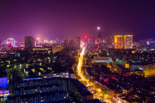 云南省曲靖市廖廊南路夜景