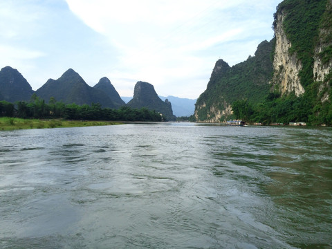 桂林山水兴坪