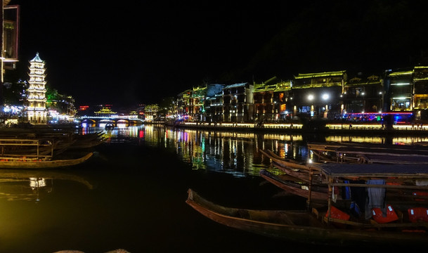 凤凰古城 夜景