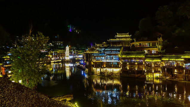 凤凰古城 夜景